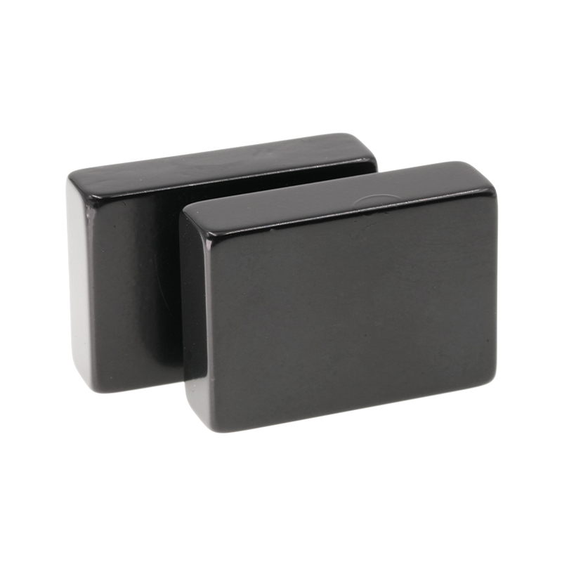 Blokirani trajni magnet 8