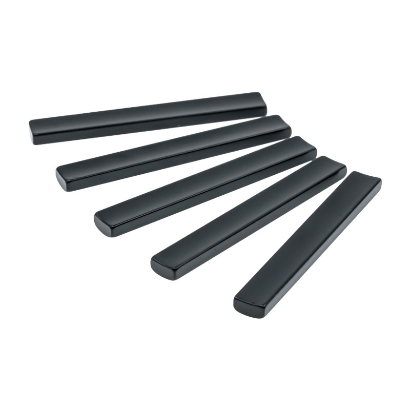 Trajni motorni magnet